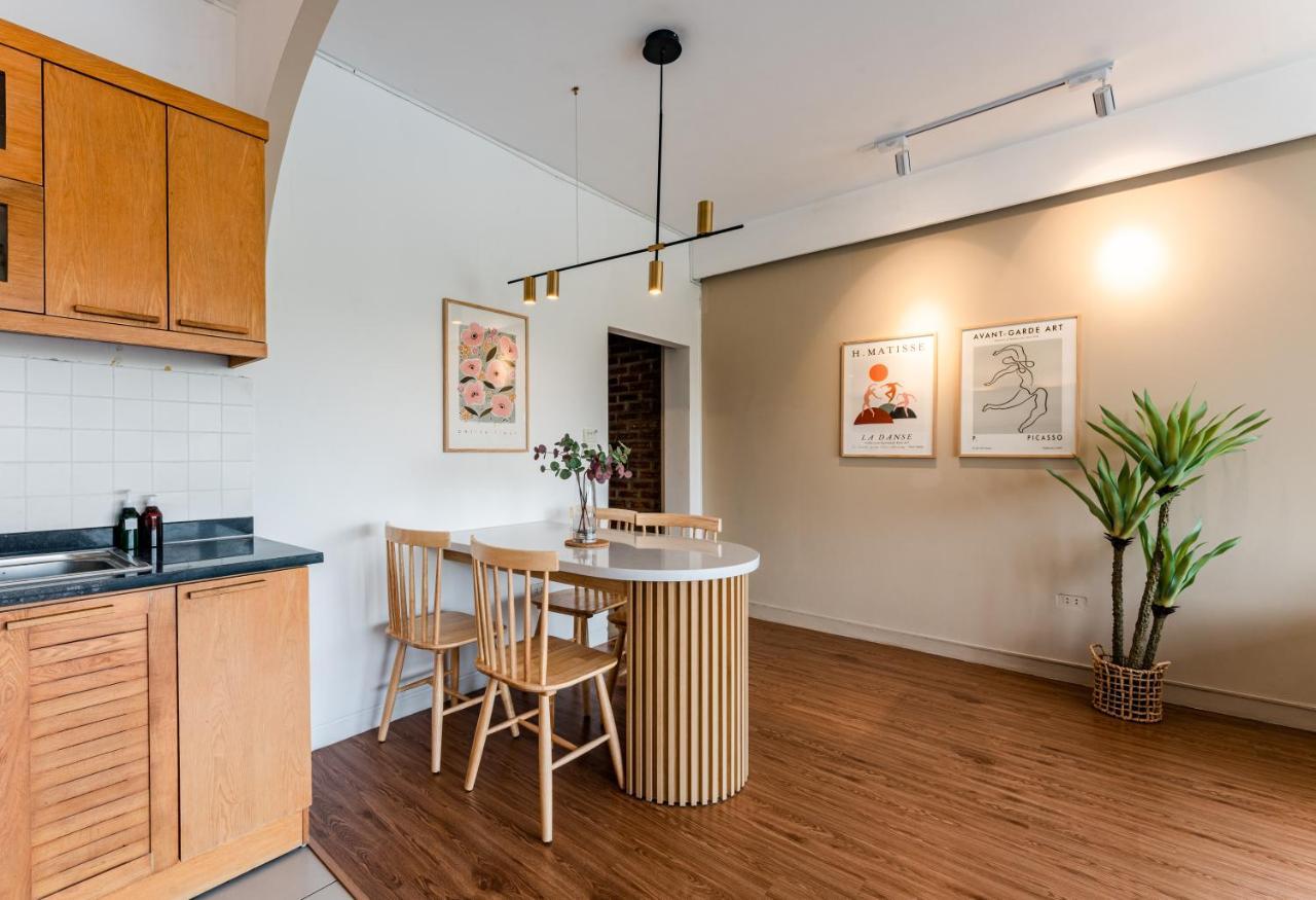 Annam Panorama Lakeview - Garden & Balcony - Westlake Apartment Hanoi