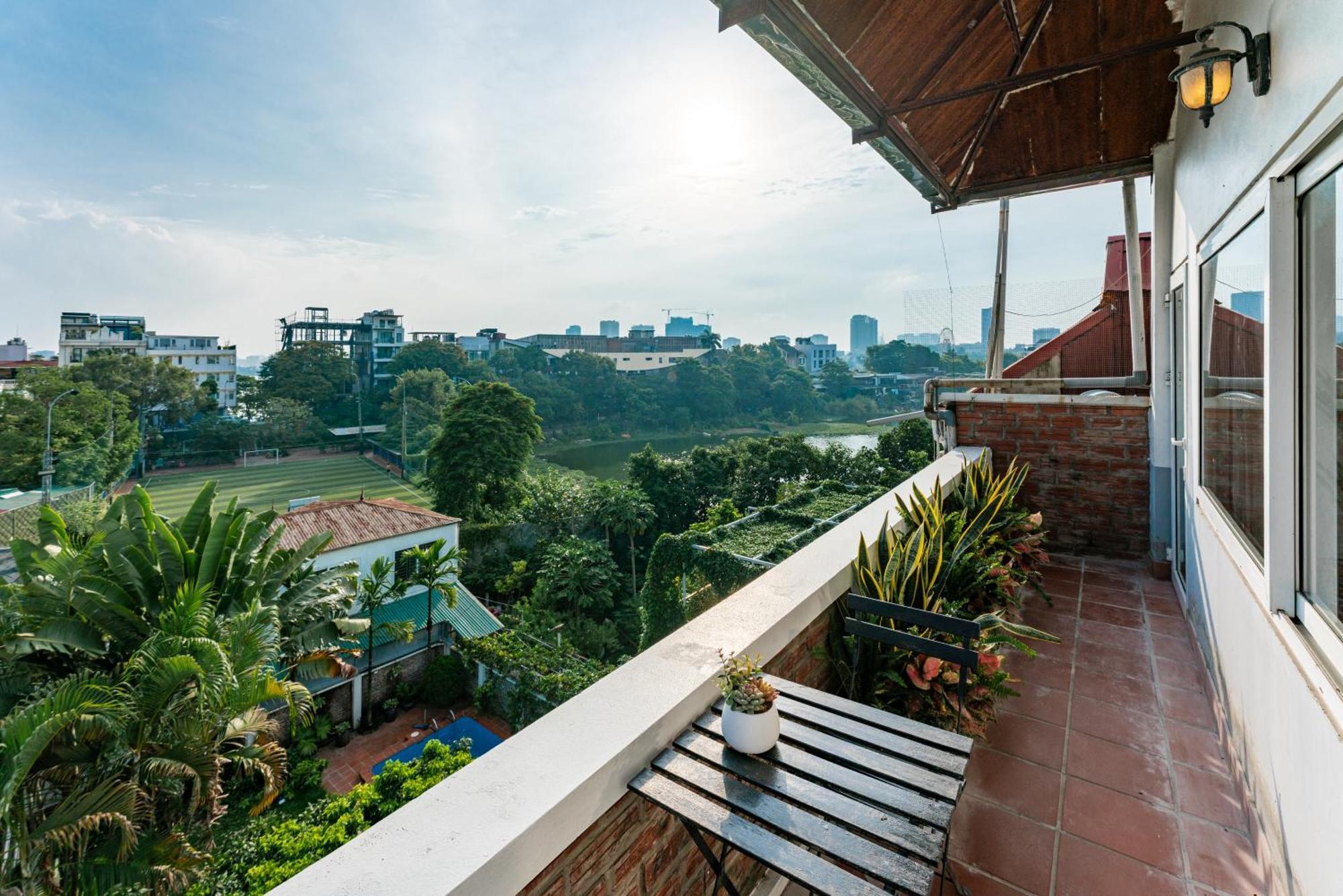 Annam Panorama Lakeview - Garden & Balcony - Westlake Apartment Hanoi