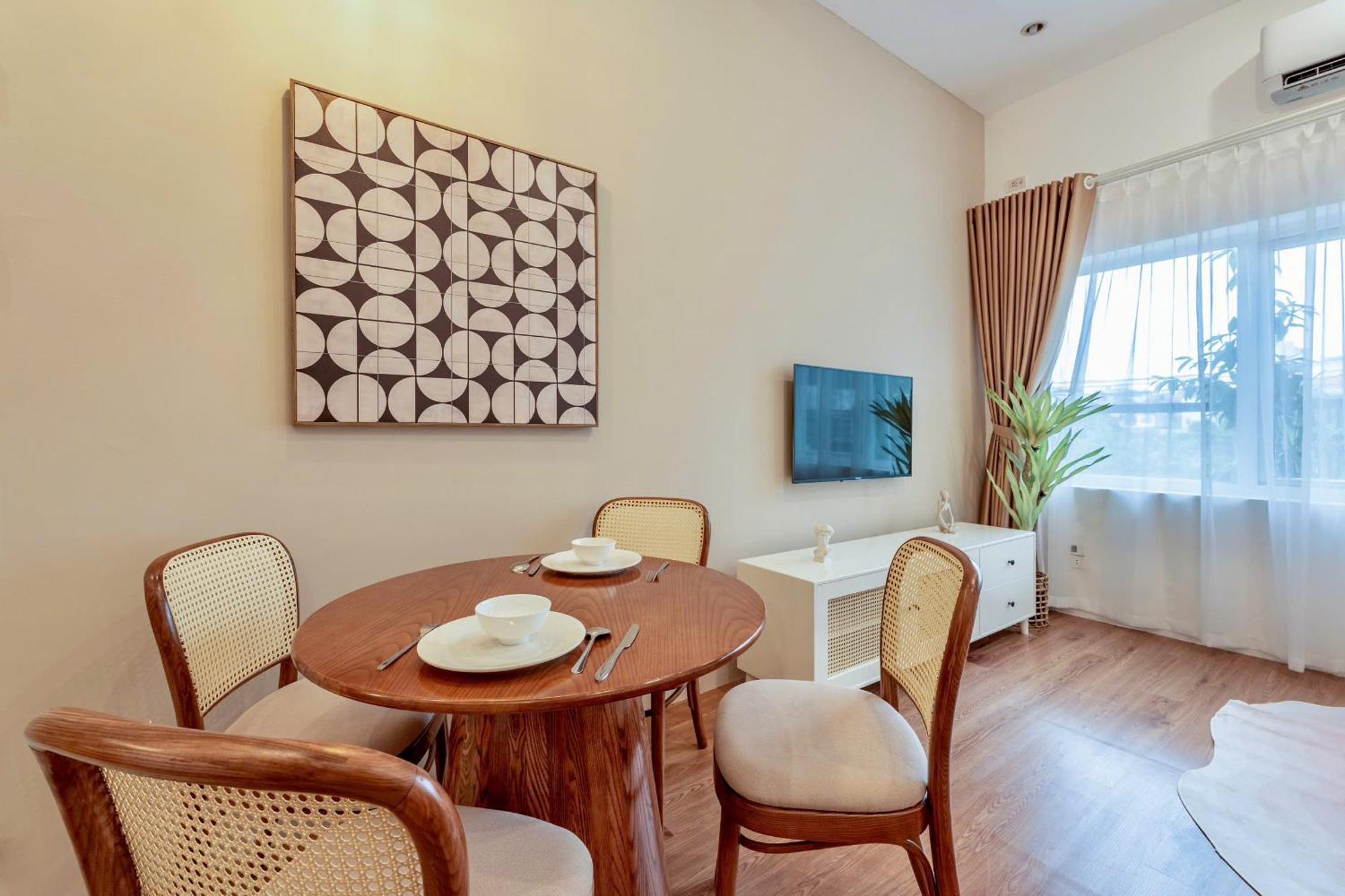 Annam Panorama Lakeview - Garden & Balcony - Westlake Apartment Hanoi